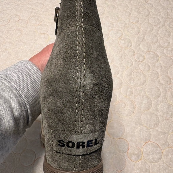 Sorel Women's Sage Joan of Arctic Wedge II Zip Boots - Picture 8 of 11